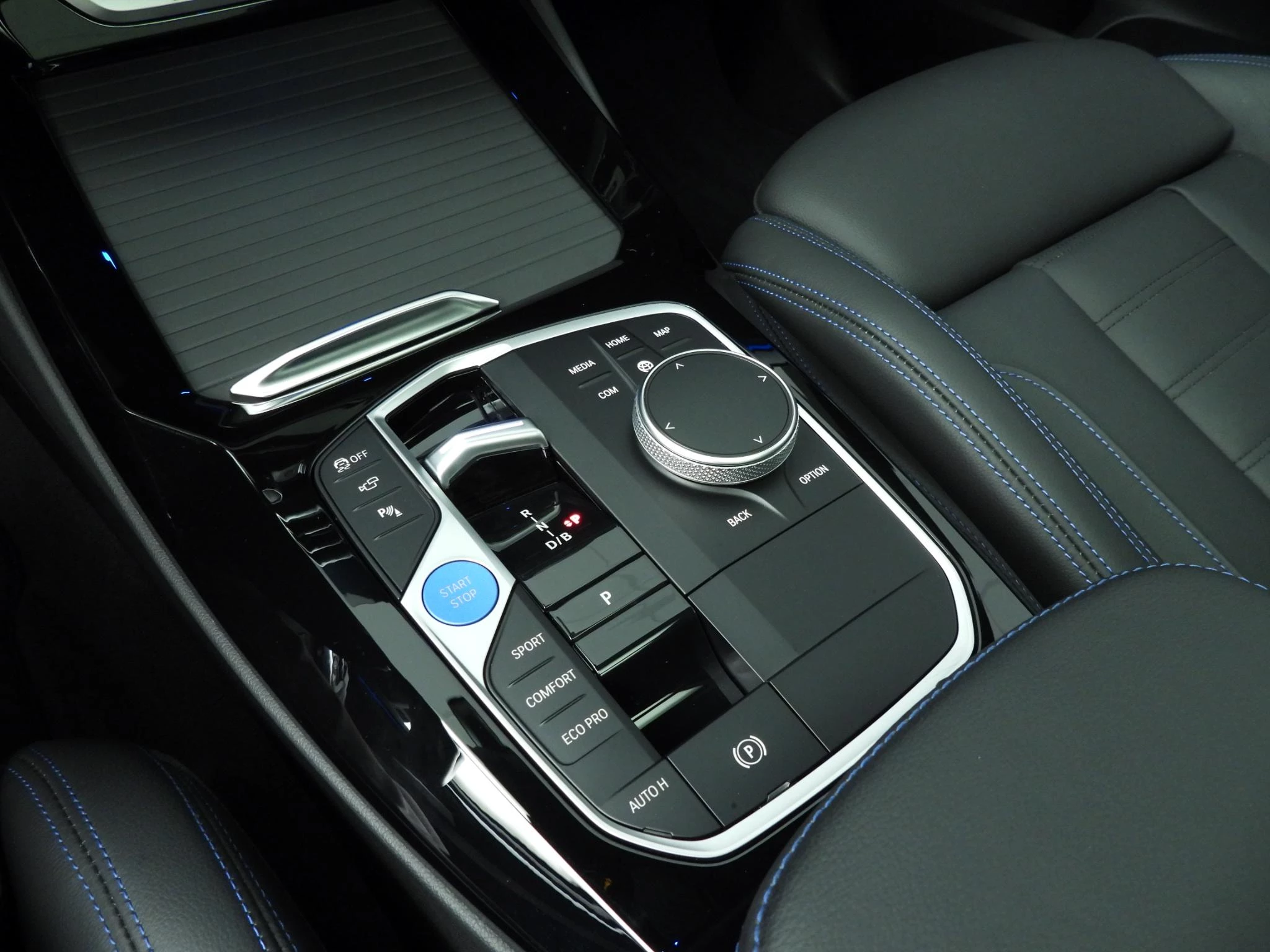 Hoofdafbeelding BMW iX3