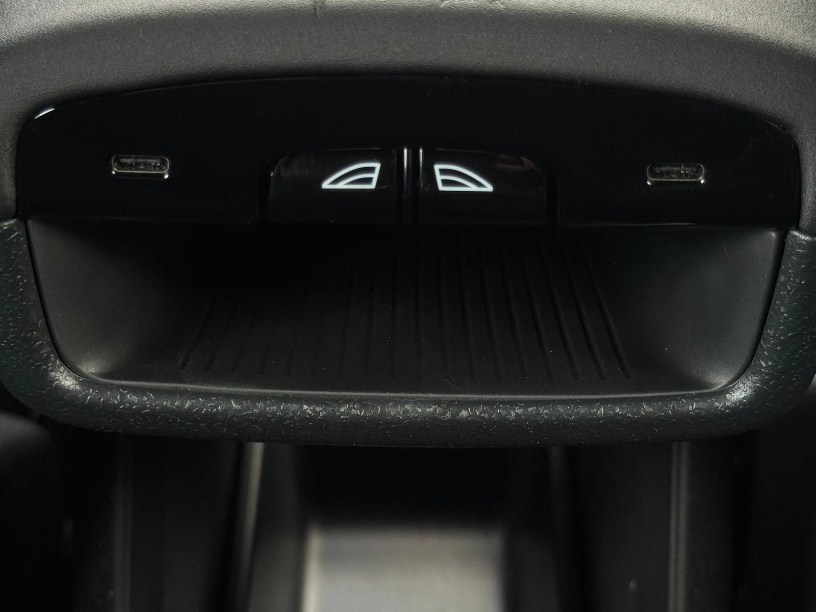 Hoofdafbeelding Volvo EX30