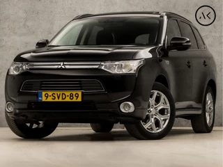 Mitsubishi Outlander 2.0 PHEV Instyle Sports 203Pk Automaat (SCHUIFDAK, NAVIGATIE, KEYLESS, CAMERA, ELEK SPORTSTOELEN, LEDER, STOELVERWARMING, XENON, CRUISE, NIEUWE APK, NIEUWSTAAT)