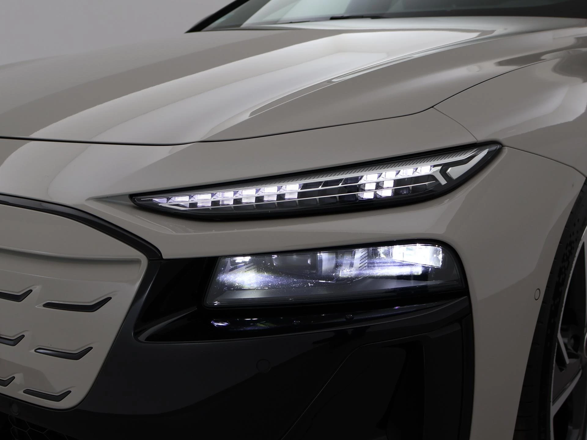 Hoofdafbeelding Audi A6 Avant e-tron