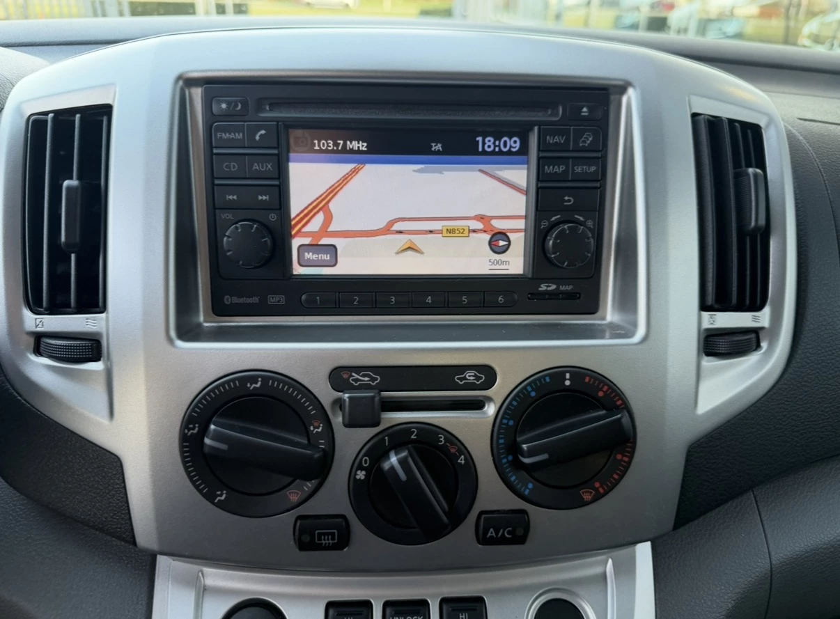 Hoofdafbeelding Nissan NV200