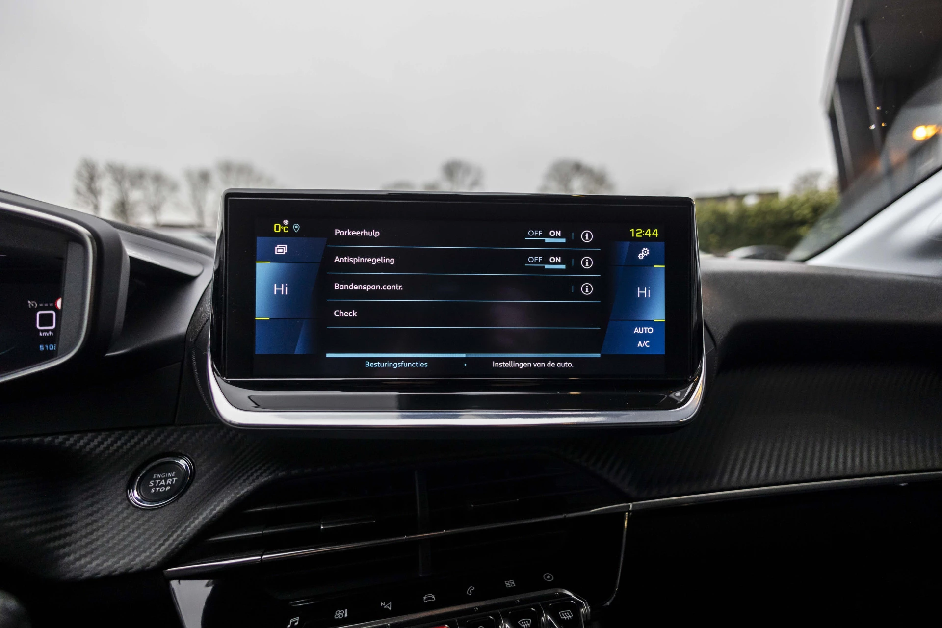 Hoofdafbeelding Peugeot e-208