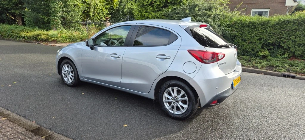 Mazda 2
