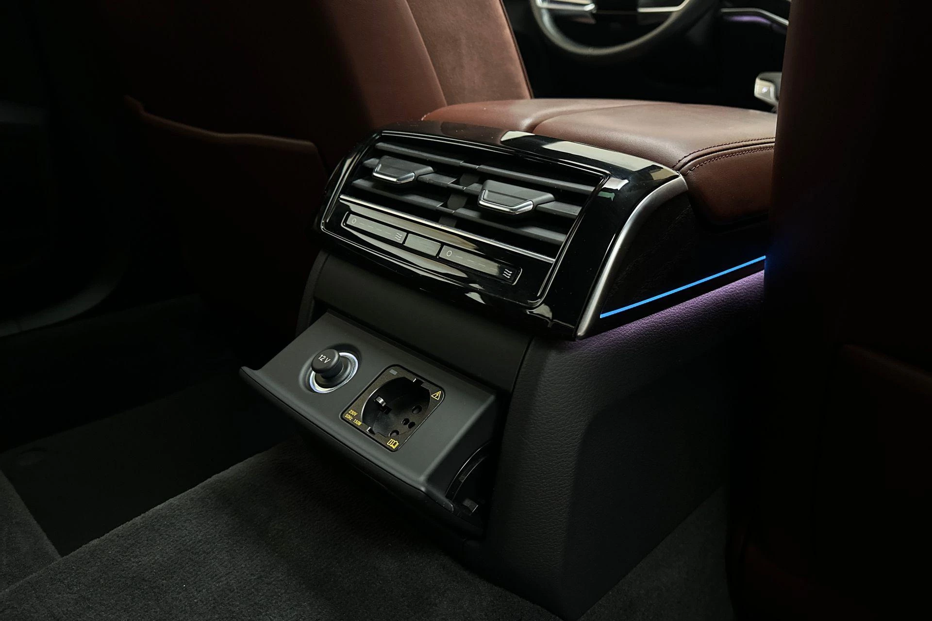 Hoofdafbeelding Audi A8