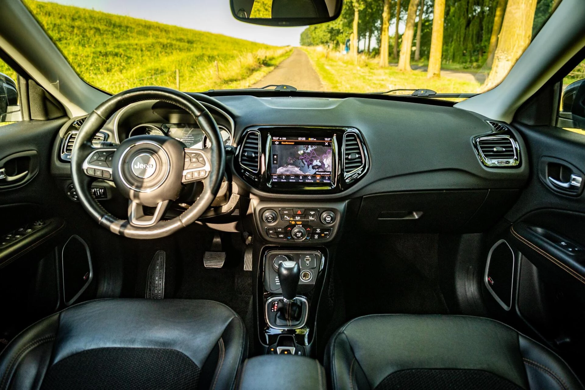 Hoofdafbeelding Jeep Compass