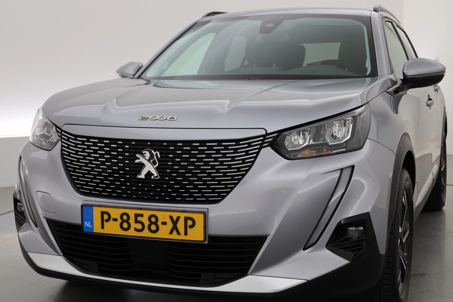 Hoofdafbeelding Peugeot e-2008