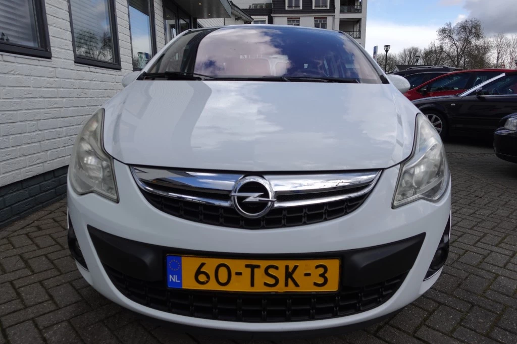 Hoofdafbeelding Opel Corsa