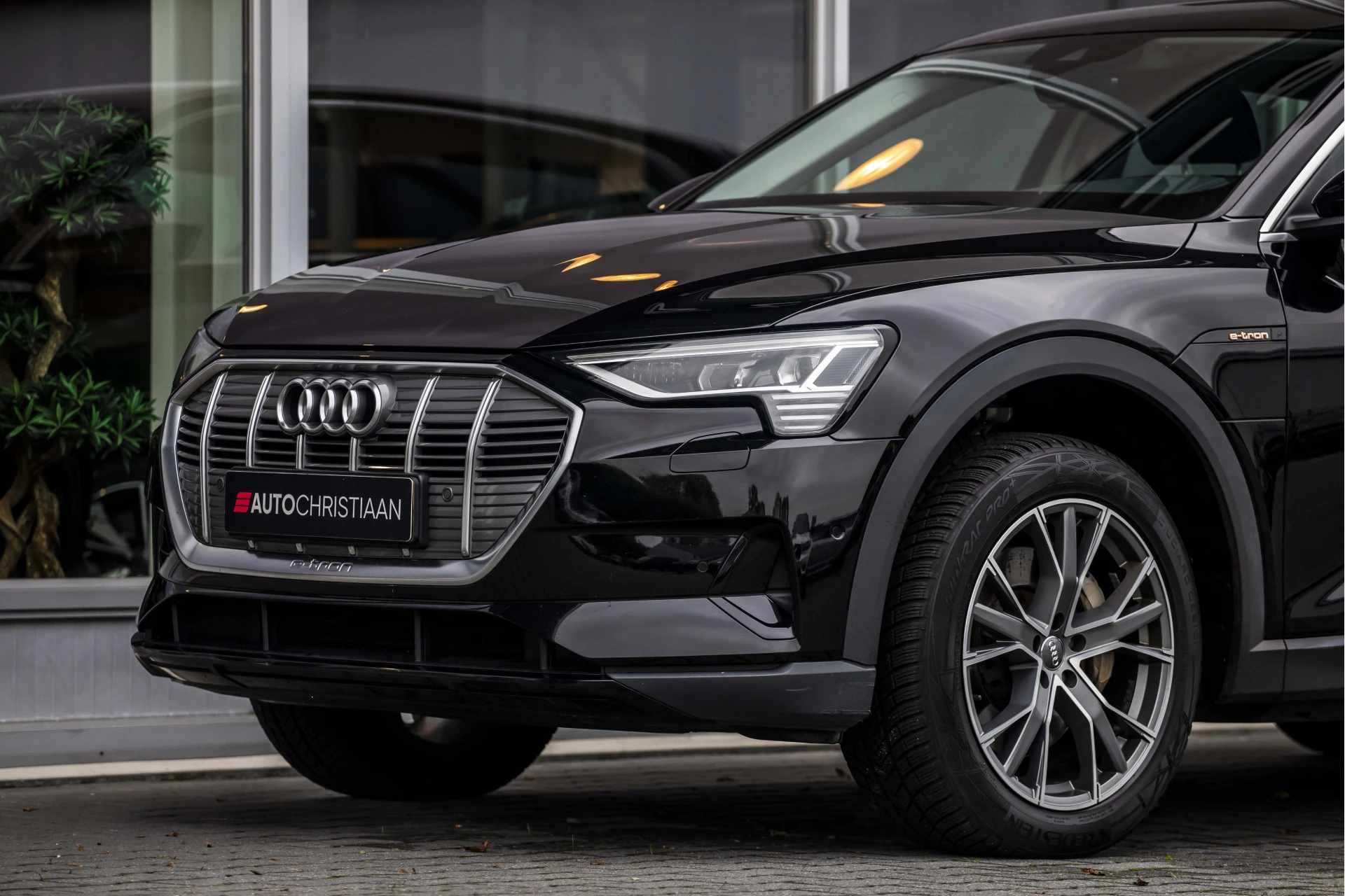 Hoofdafbeelding Audi e-tron