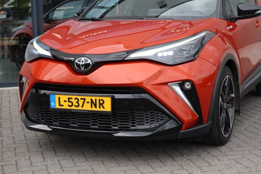 Hoofdafbeelding Toyota C-HR