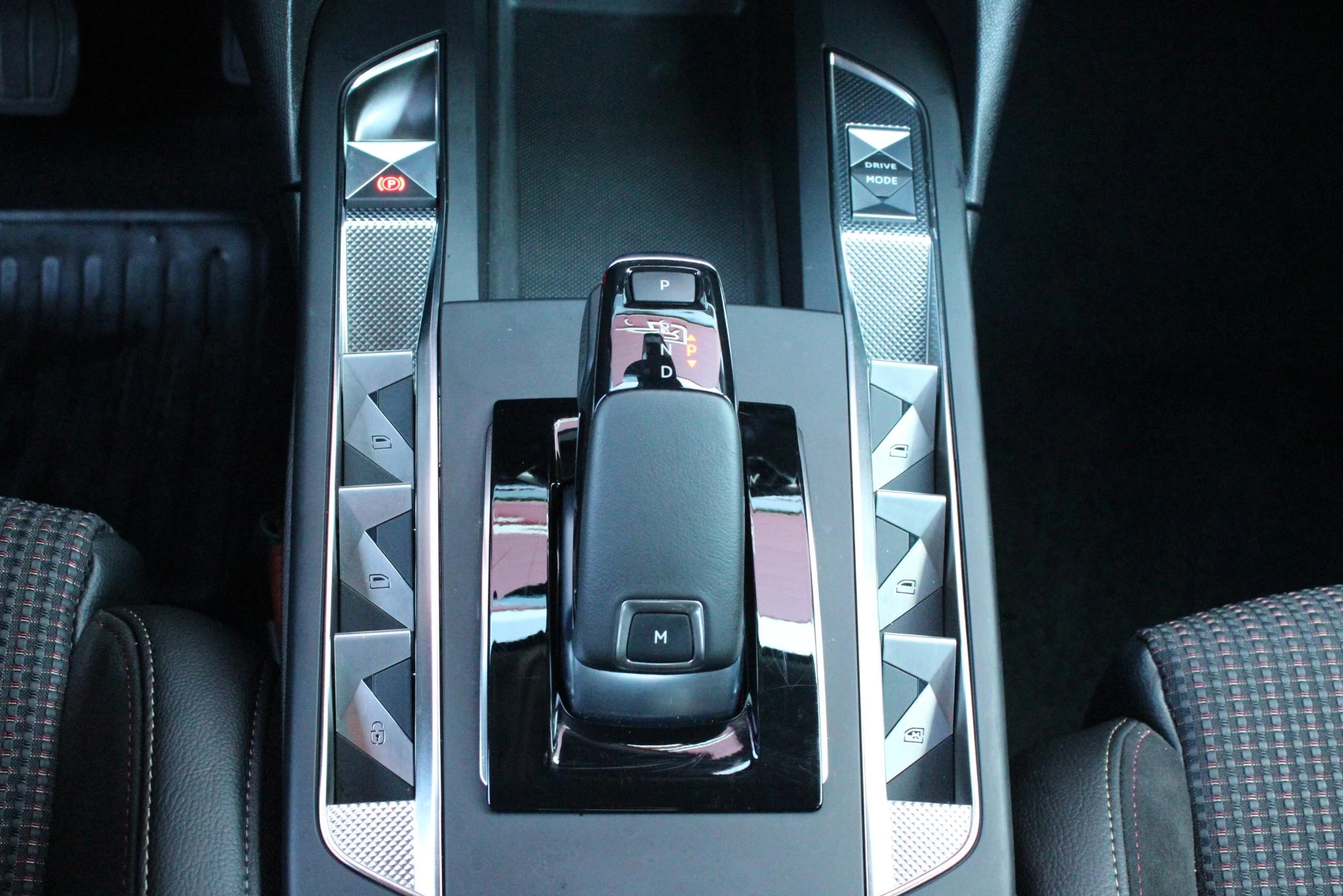 Hoofdafbeelding DS DS 3