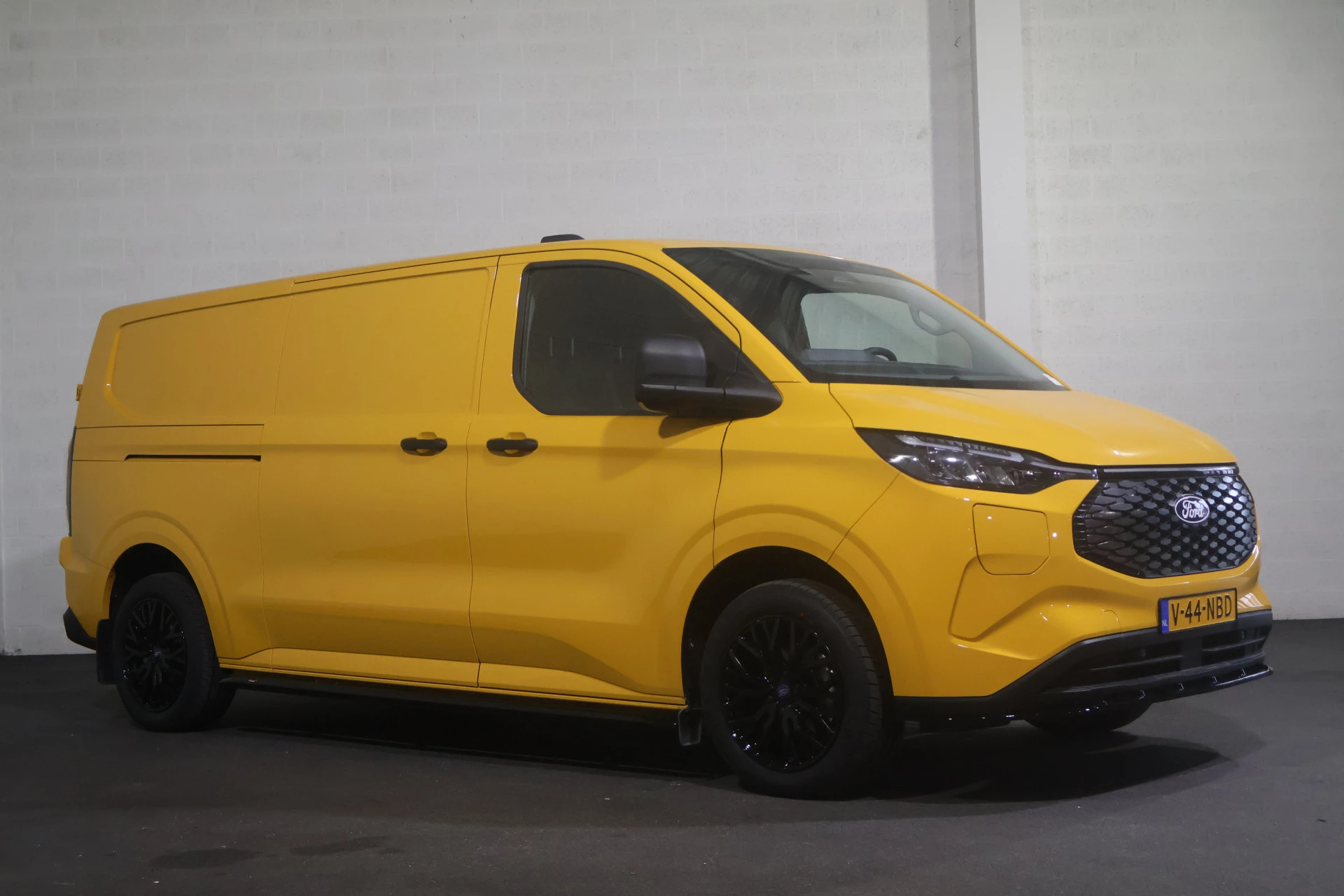 Hoofdafbeelding Ford E-Transit Custom