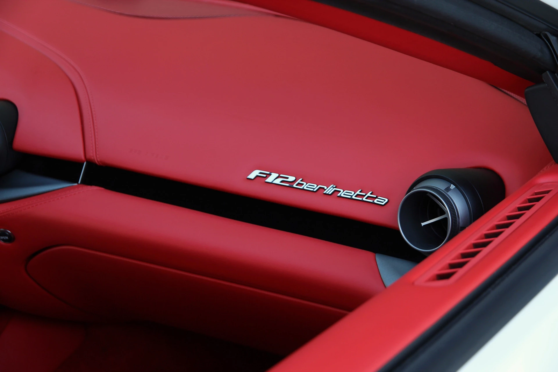 Hoofdafbeelding Ferrari F12