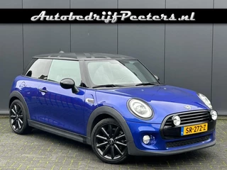 MINI Cooper 1.5 Sportstoelen Leder Navigatie LED Cruise Zwart optiek NL-auto