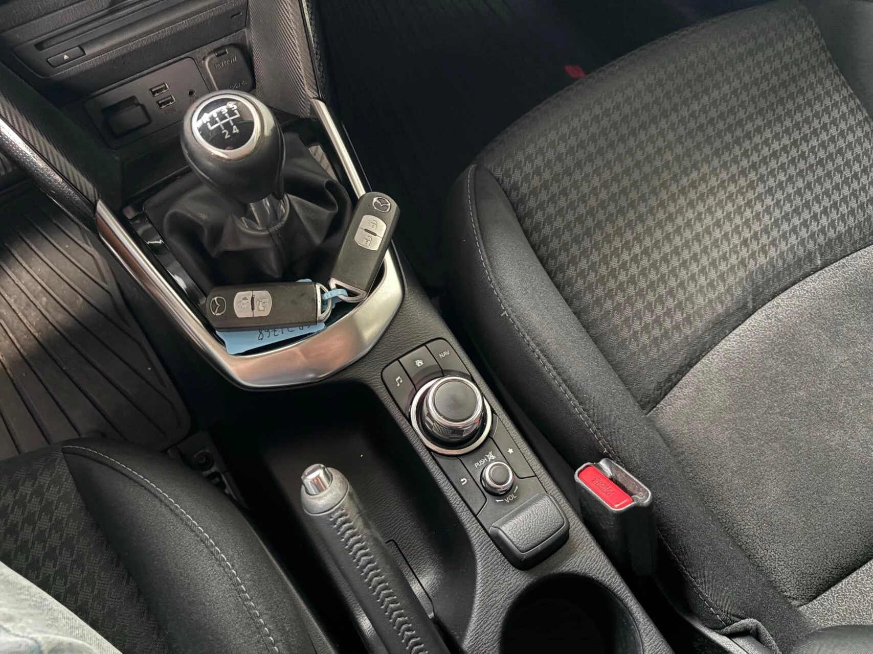 Hoofdafbeelding Mazda 2