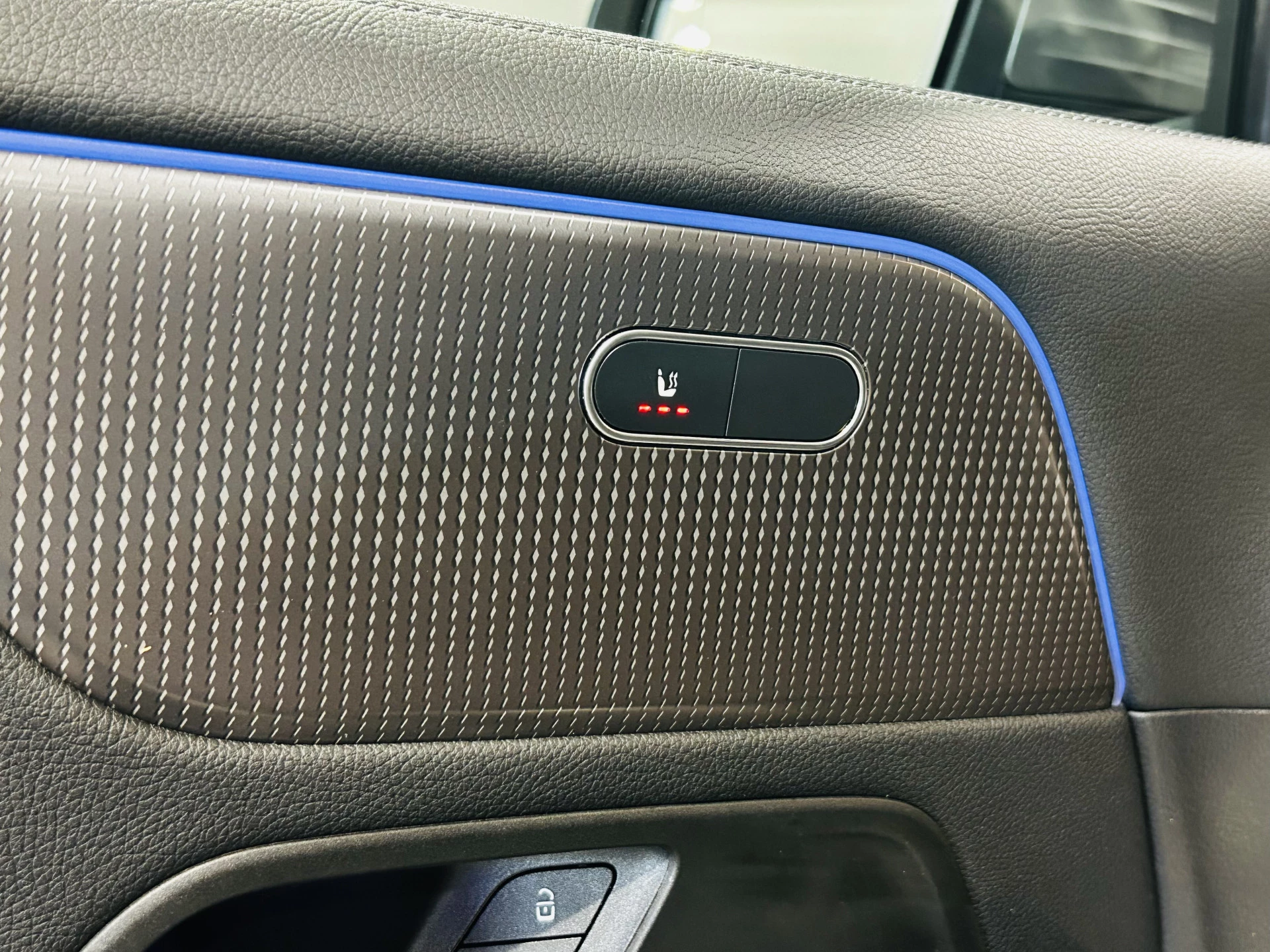 Hoofdafbeelding Mercedes-Benz EQA