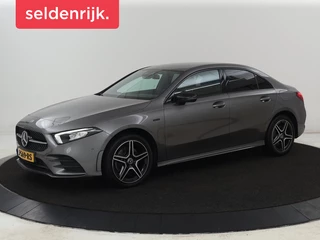 Hoofdafbeelding Mercedes-Benz A-Klasse Mercedes-Benz A-klasse 250e AMG Limited | Carplay | Stoelverwarming |  Leder/Alcantara | Widescreen | Sfeerverlichting | Navigatie | Camera | Full LED | Park Assist | PHEV | Plug In