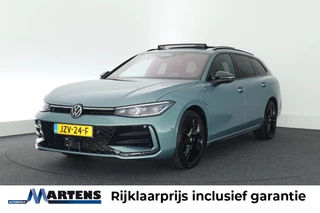 Hoofdafbeelding Volkswagen Passat Volkswagen Passat Variant 1.5 272pk eHybrid R-Line Business Black Style Trekhaak 360Camera harman/kardon Head-Up Keyless Massage Navigatie Panoramadak