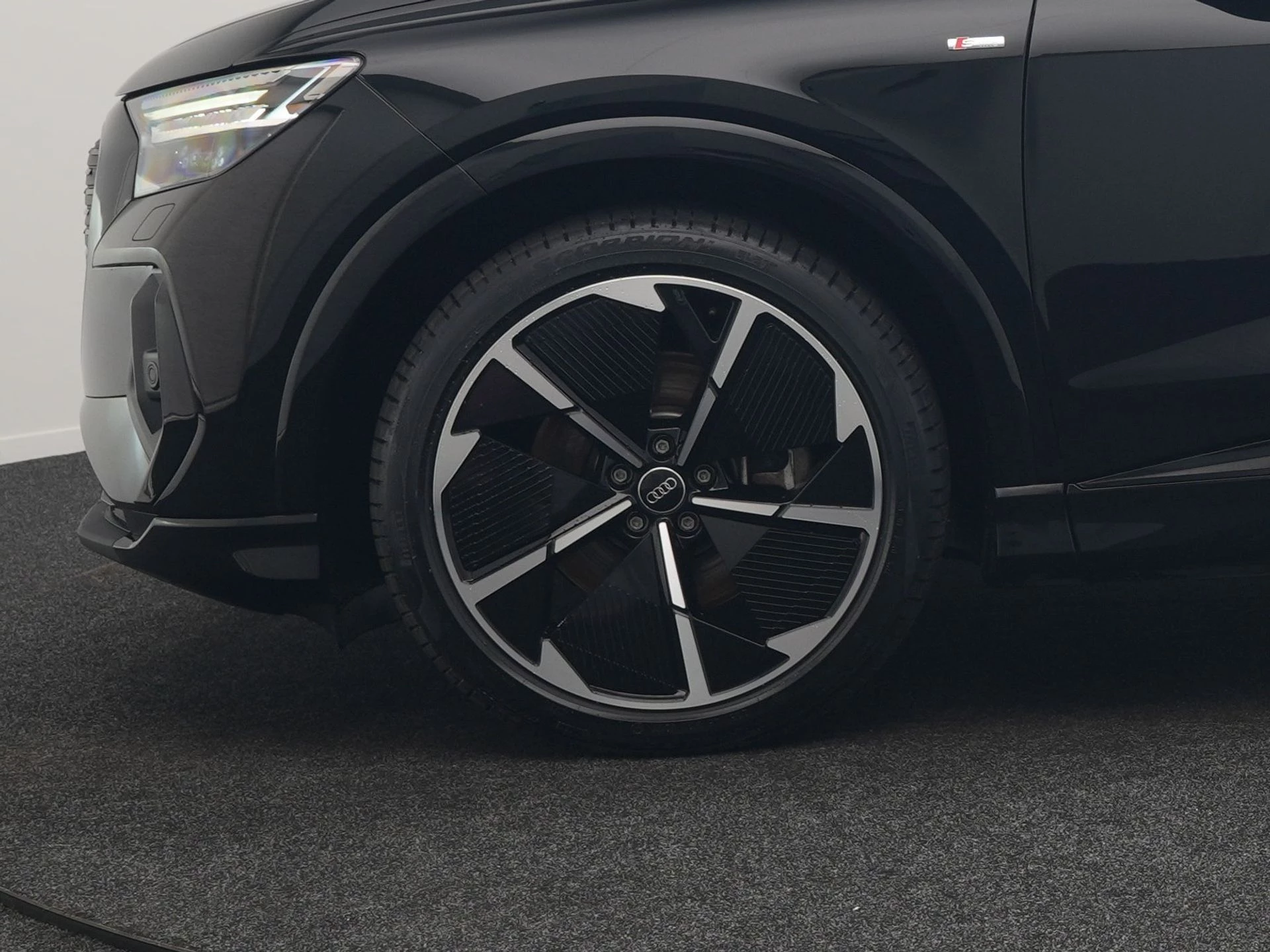 Hoofdafbeelding Audi Q4 e-tron