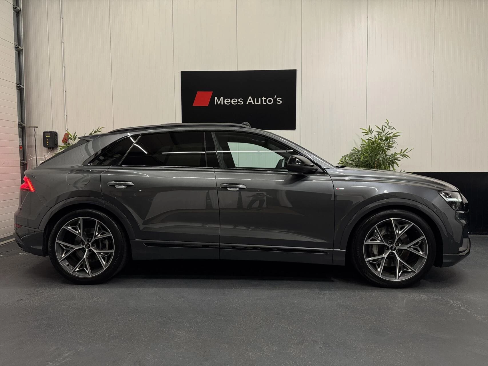 Hoofdafbeelding Audi Q8