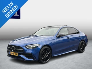 Mercedes-Benz C-klasse 300 e AMG Line VAN: €45.900,- VOOR: €42.877,- UW EINDEJAARSVOORDEEL: €3.023,- SUPER COMPLEET| PANO| ELEK. TREKHAAK. | ELEK. ACHTERKLEP| ELEK. STOELEN| ADAPTIVE CRUISE|
