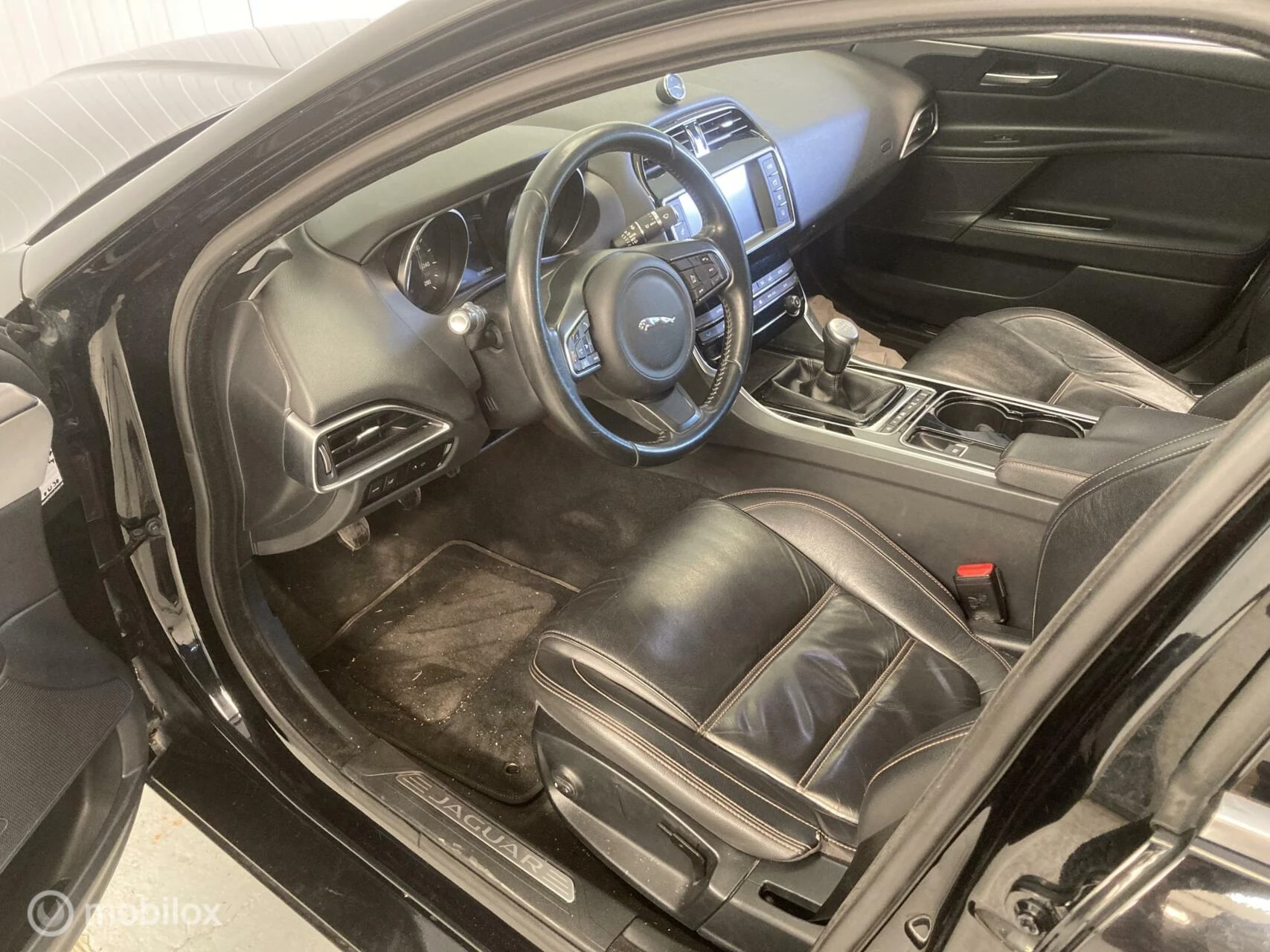 Hoofdafbeelding Jaguar XE