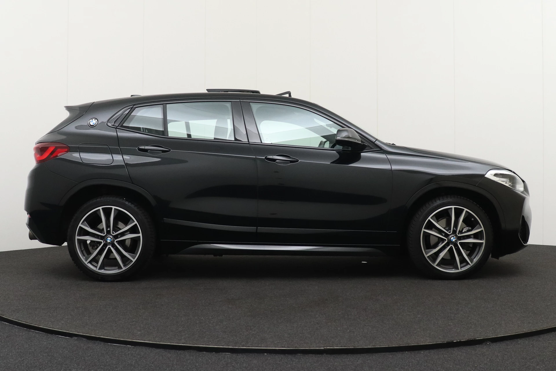 Hoofdafbeelding BMW X2