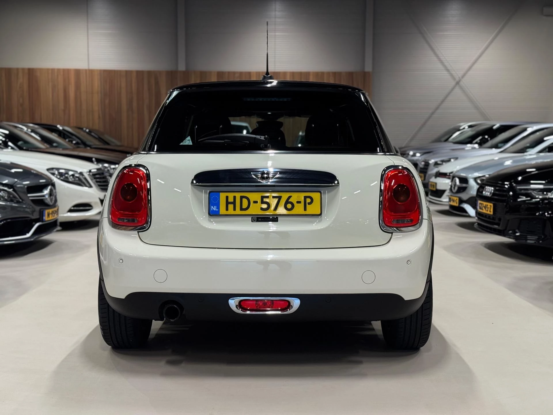 Hoofdafbeelding MINI One