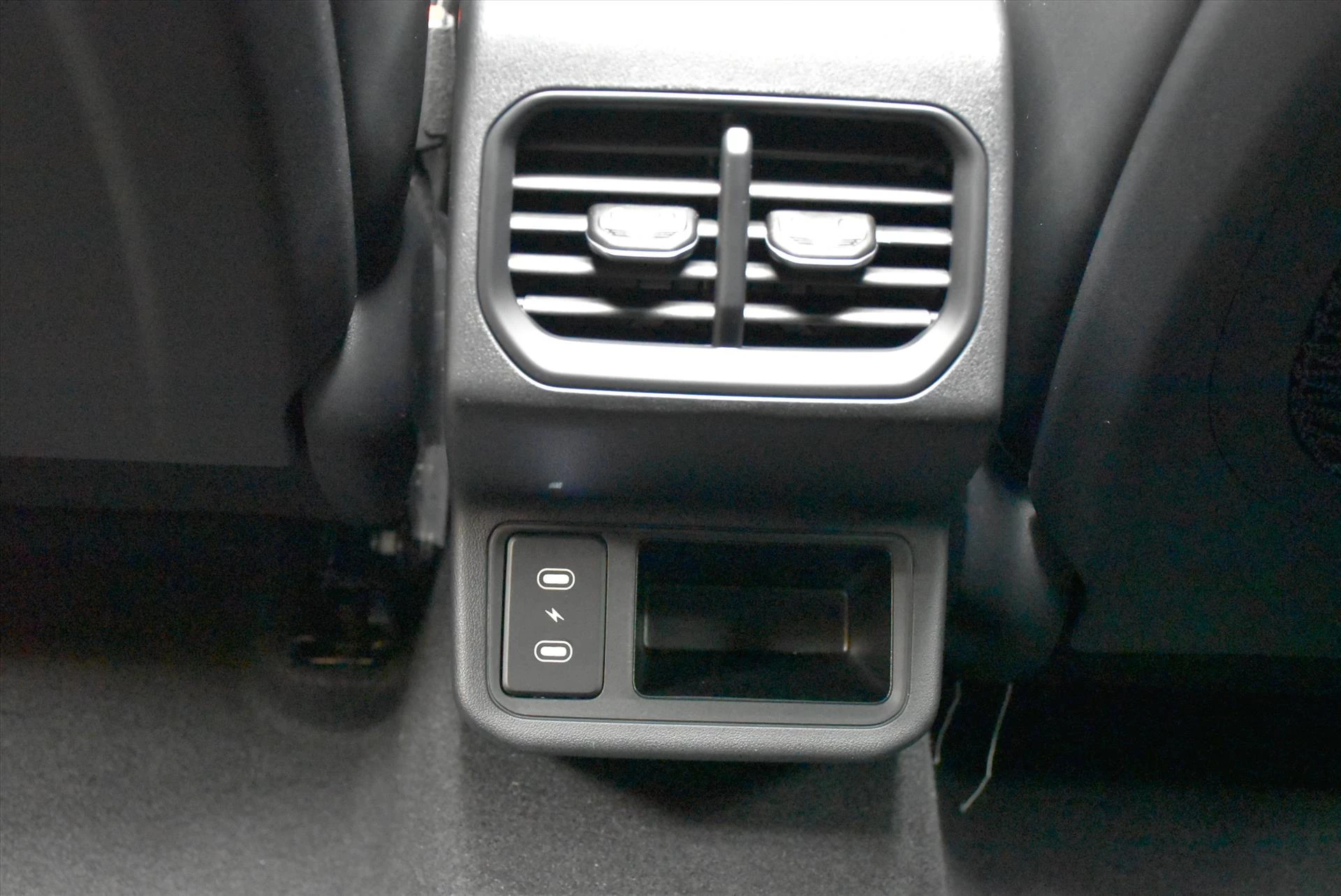 Hoofdafbeelding Kia K4