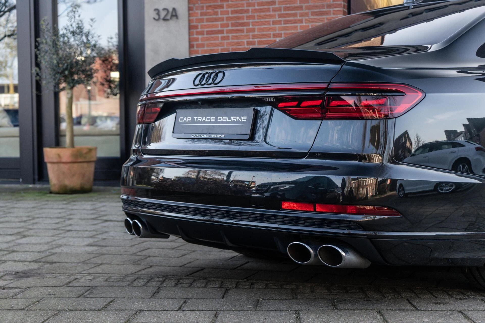 Hoofdafbeelding Audi S8
