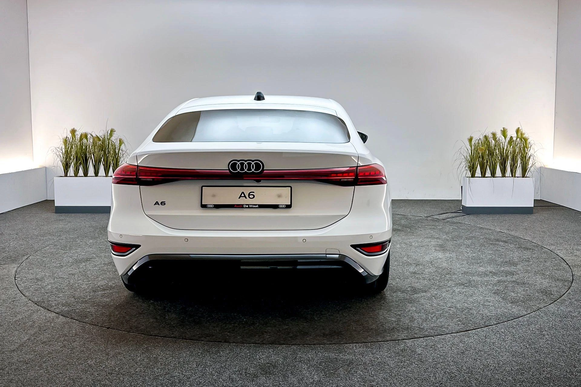 Hoofdafbeelding Audi A6 e-tron