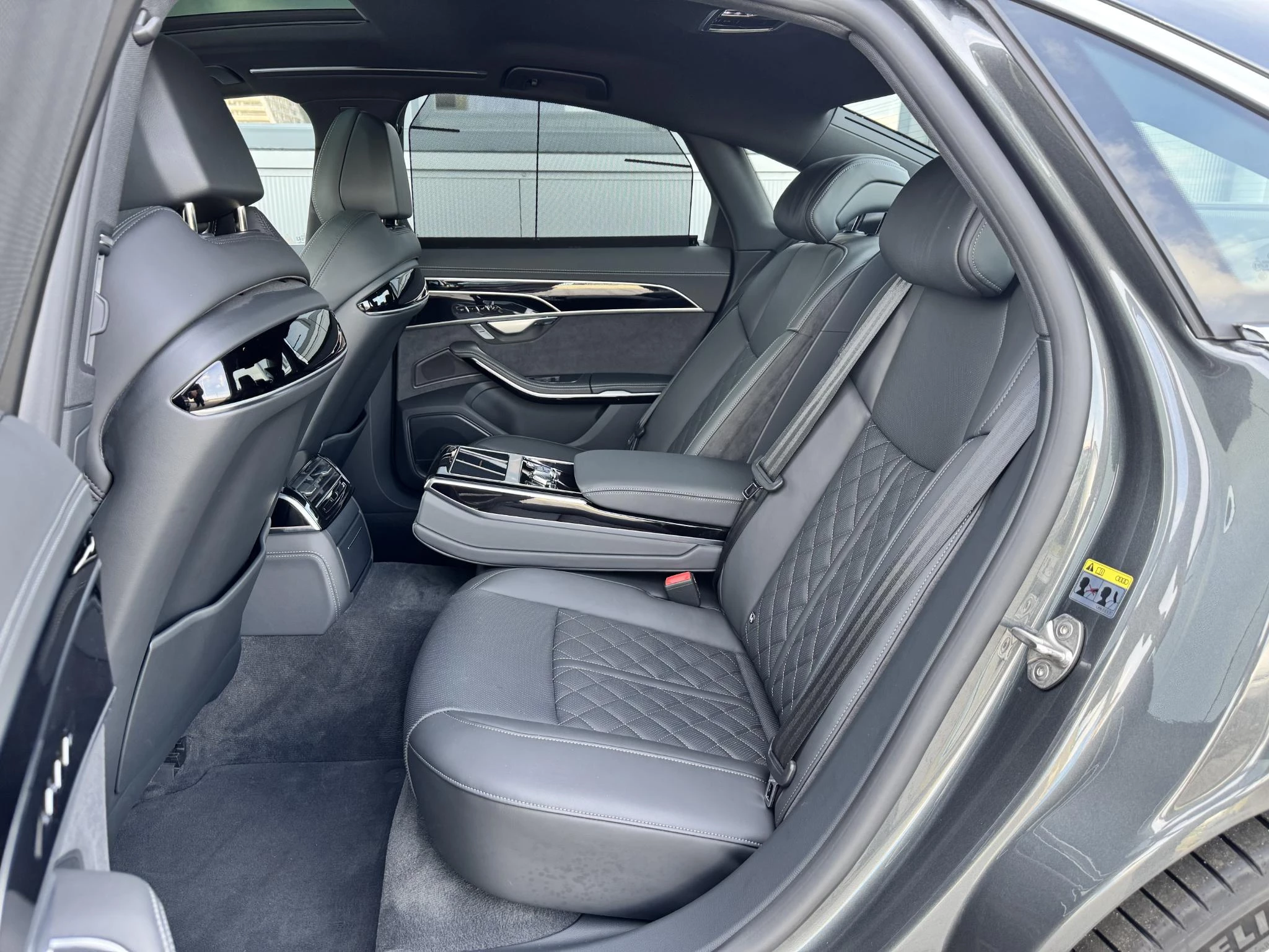 Hoofdafbeelding Audi A8