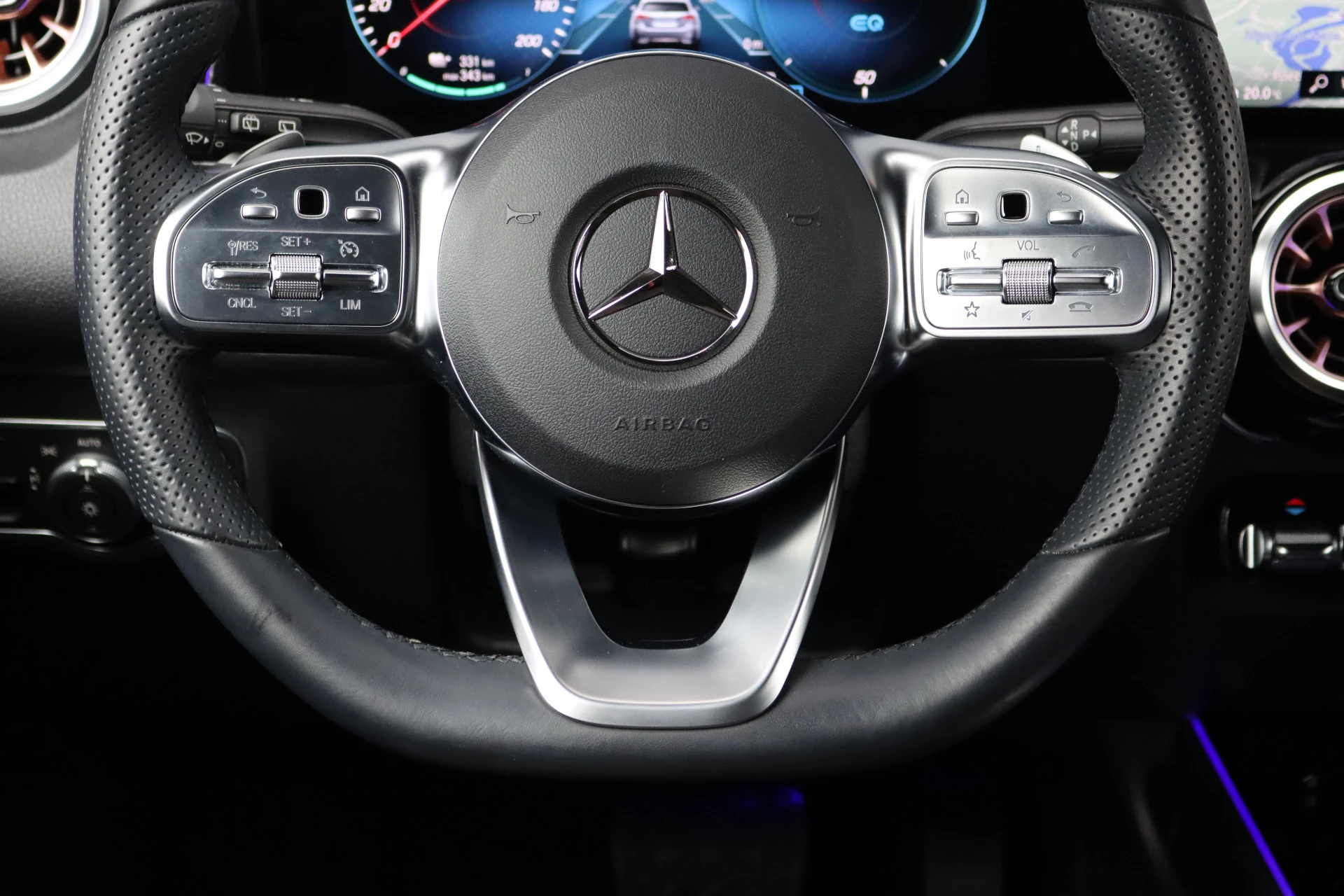 Hoofdafbeelding Mercedes-Benz EQB