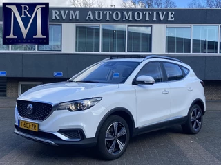 Hoofdafbeelding MG ZS-EV MG ZS EV Luxury 45 kWh Navigatie | Panoramadak | Stoelverwarming |Camera | Leder | FABRIEKSGARANTIE TOT 2028