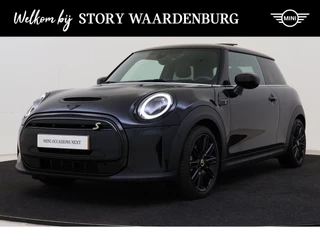 MINI Electric Classic / Panoramadak / Sportstoelen / Achteruitrijcamera / Stuurverwarming / Comfort Access / Adaptieve LED / Harman-Kardon / Stoelverwarming