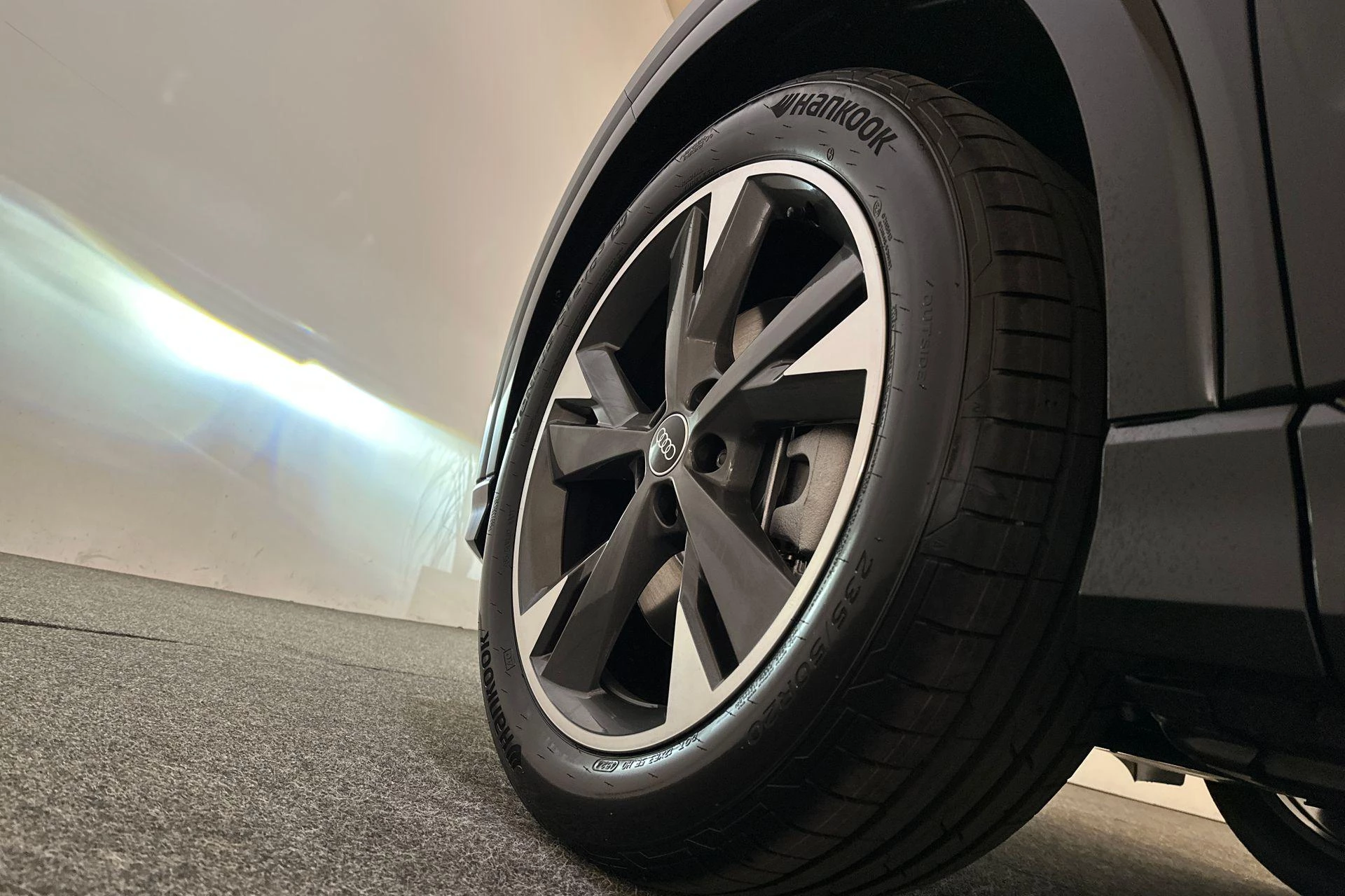 Hoofdafbeelding Audi Q4 e-tron