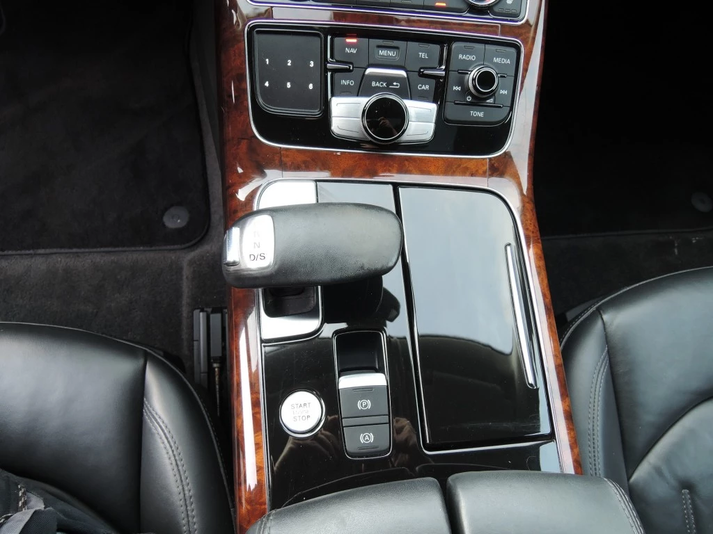 Hoofdafbeelding Audi A8