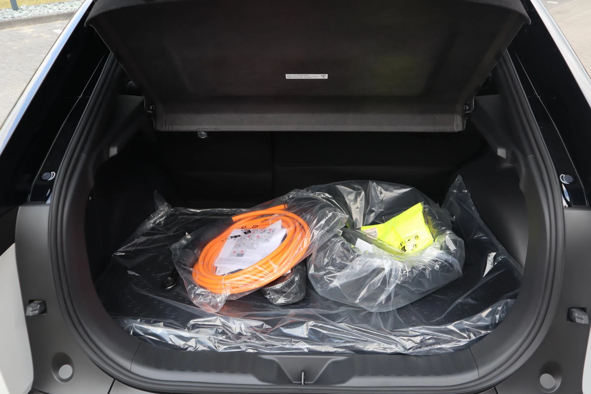 Hoofdafbeelding Toyota C-HR+