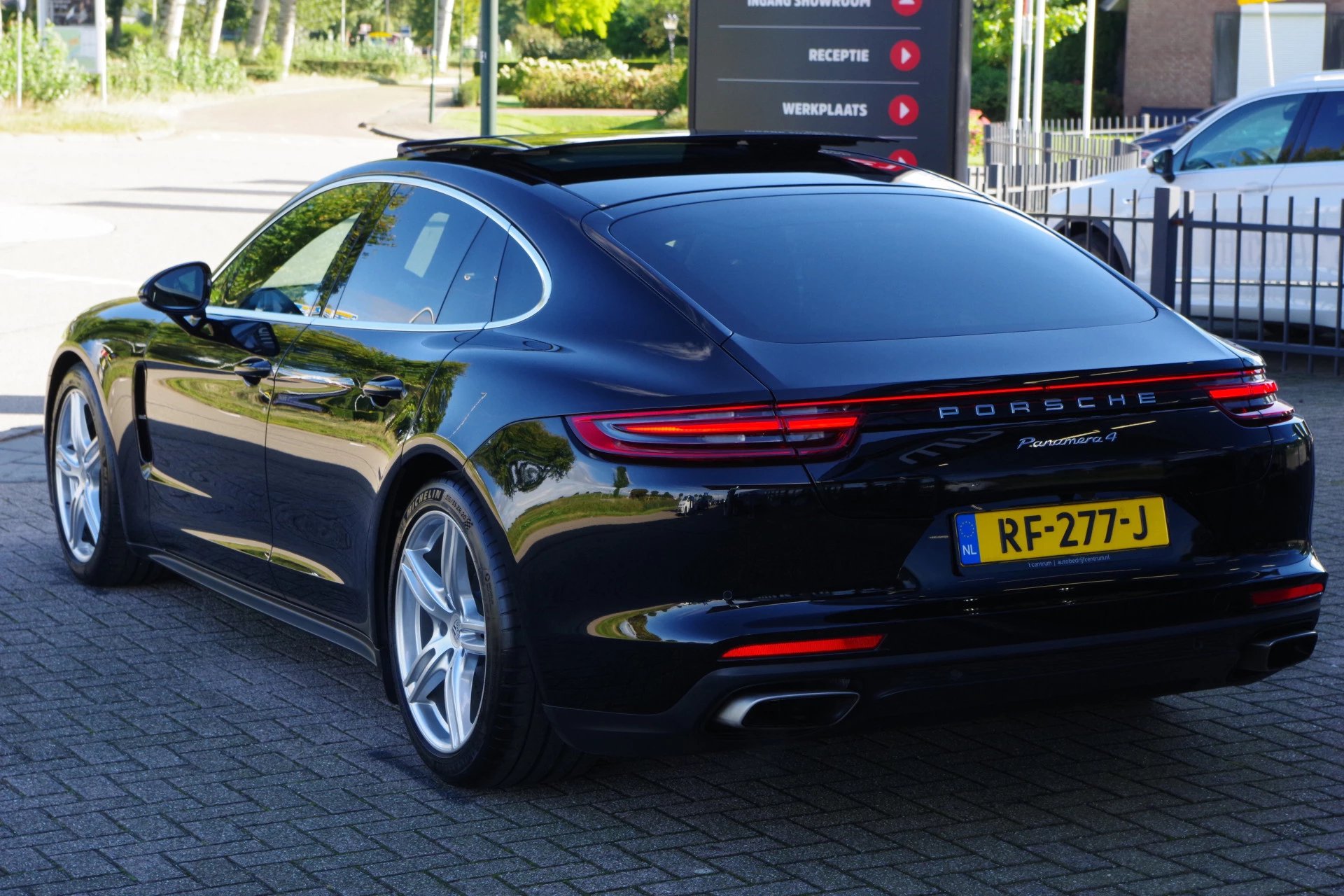 Hoofdafbeelding Porsche Panamera