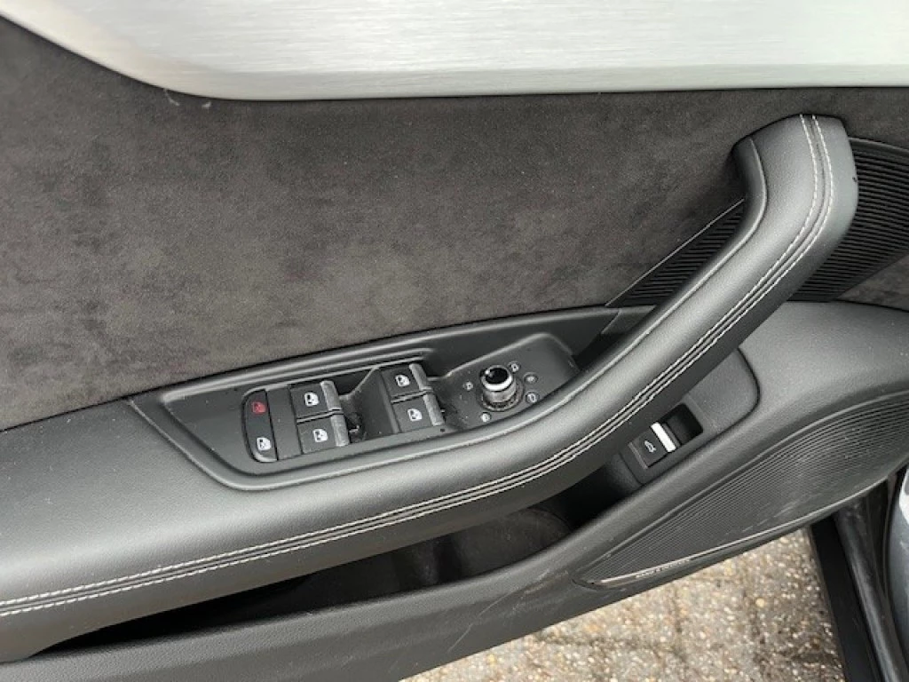 Hoofdafbeelding Audi S4