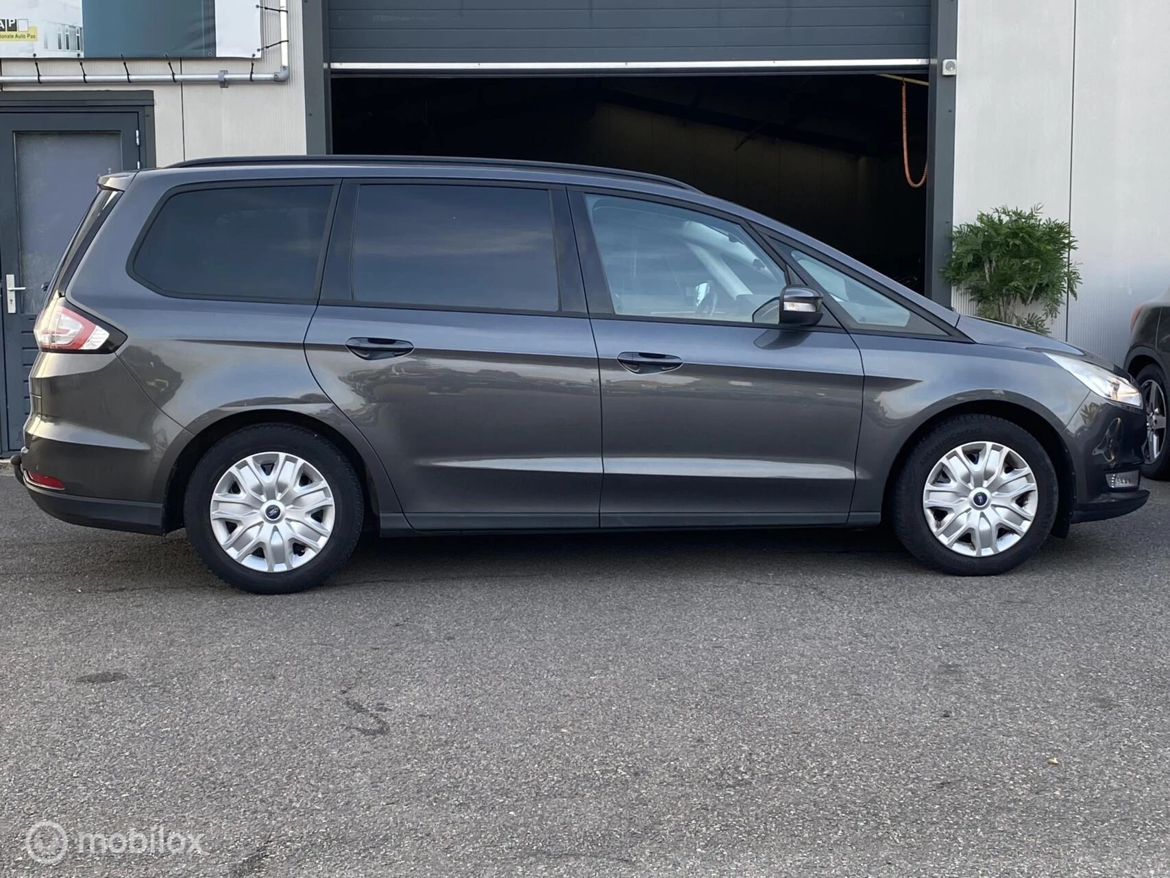 Hoofdafbeelding Ford Galaxy