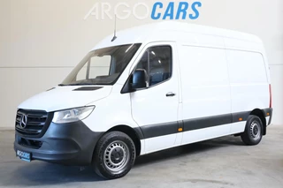Hoofdafbeelding Mercedes-Benz Sprinter Mercedes-Benz Sprinter 314 CDI L2/H2 06/2021 CAMERA TREKHAAK AIRCO/CLIMA 3 Zits Lease v/a € 88,- p.m. INRUIL MOGELIJK