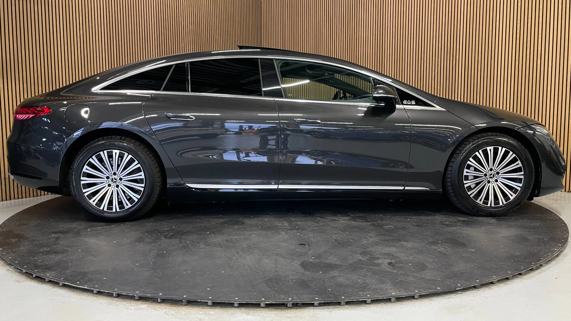 Hoofdafbeelding Mercedes-Benz EQS