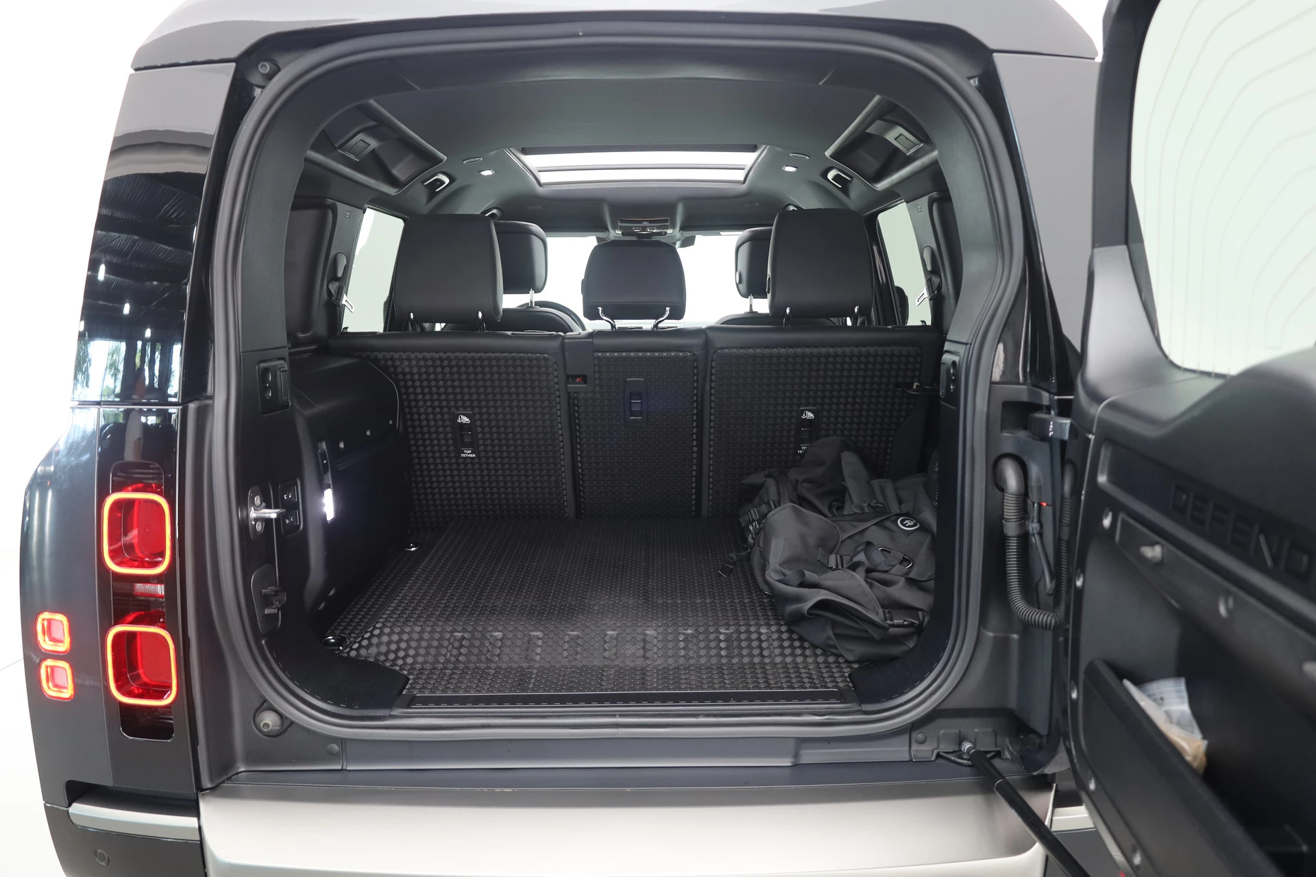 Hoofdafbeelding Land Rover Defender