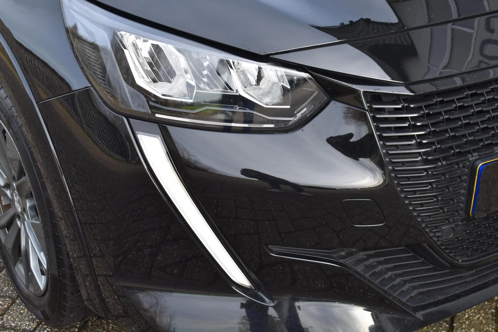 Hoofdafbeelding Peugeot e-208