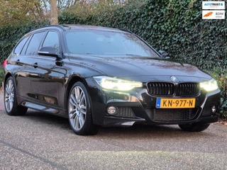BMW 3-serie Touring M Sport X-drive Apple CarPlay Panorama dealer onderhouden NAP 320i xDrive M Sport