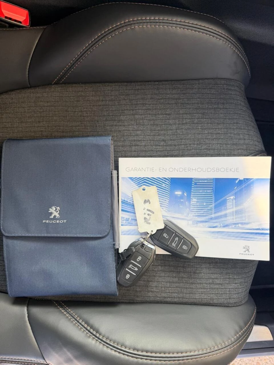 Hoofdafbeelding Peugeot 5008