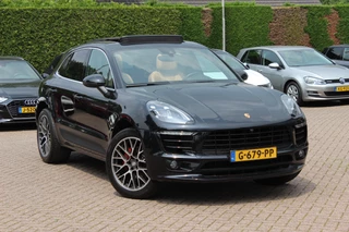 Porsche Macan 2.0 / Trekhaak / Panoramadak / 360Camera / Leder / 18'' / Navigatie / Stoelverwarming / Dodehoek / DAB / Cruise Control