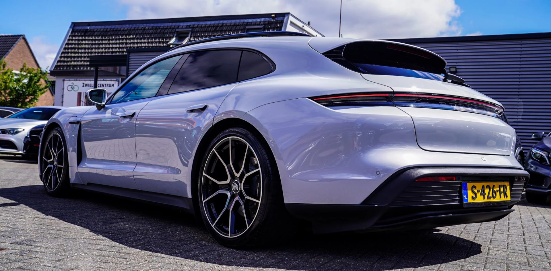 Hoofdafbeelding Porsche Taycan