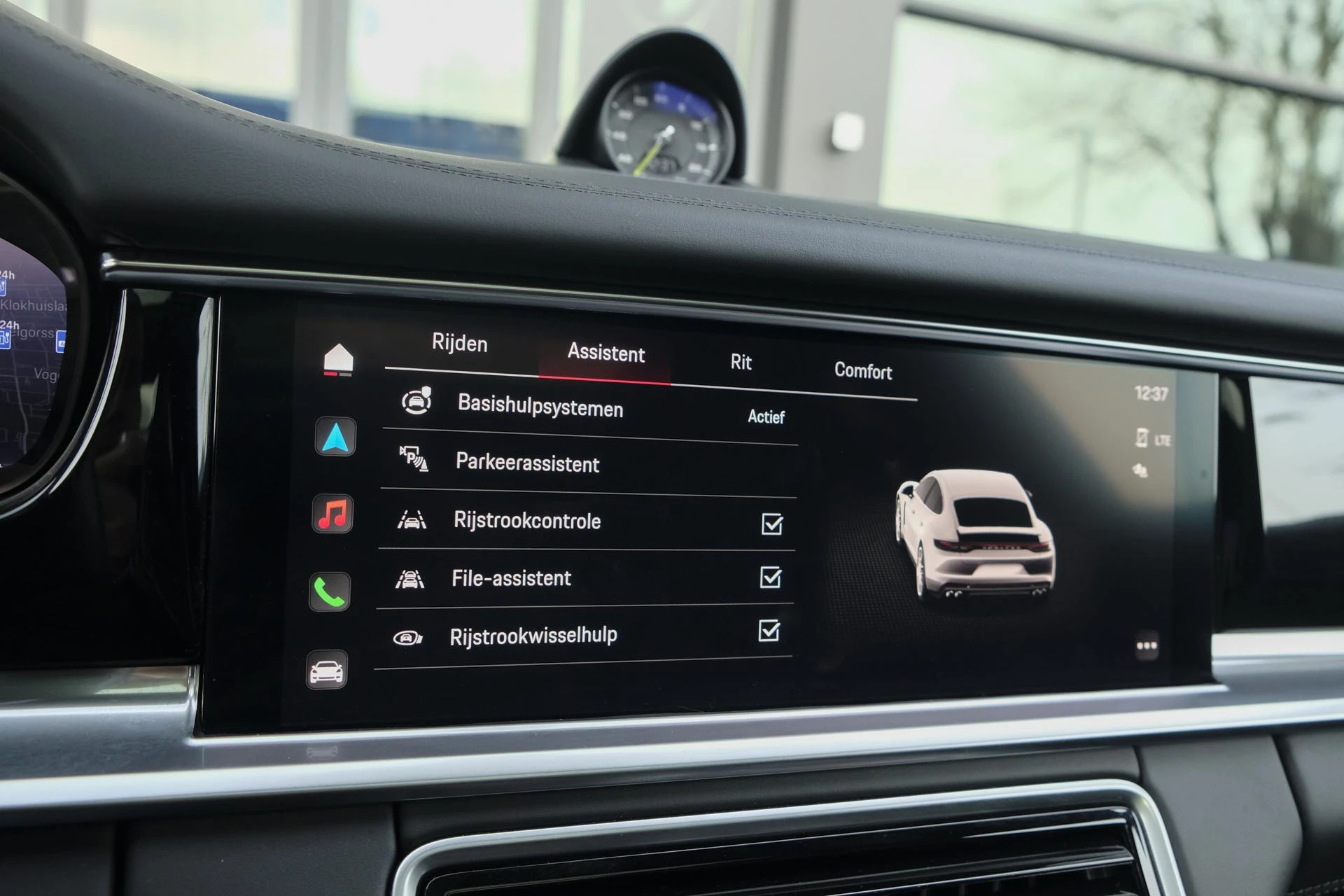 Hoofdafbeelding Porsche Panamera