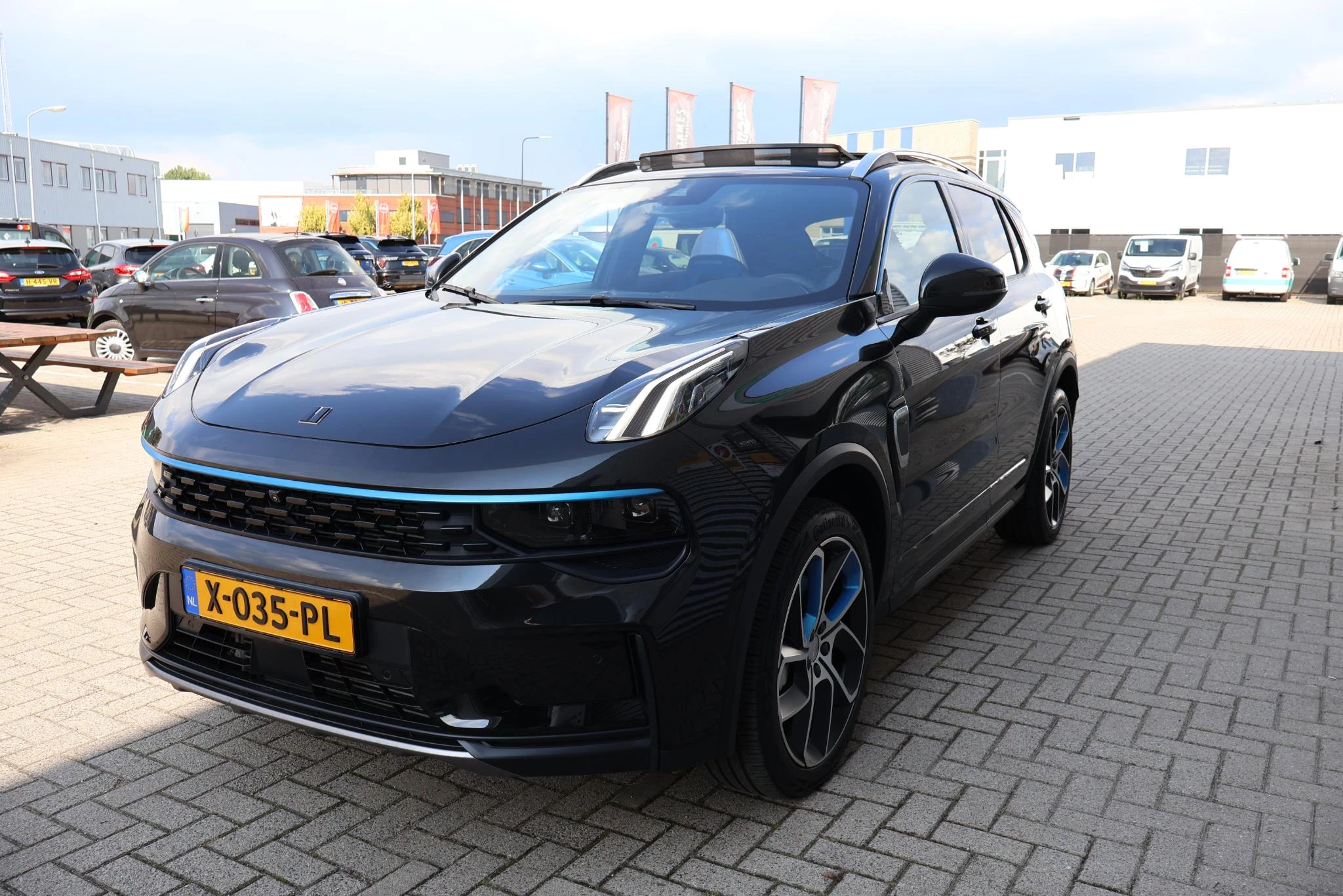 Hoofdafbeelding Lynk & Co 01